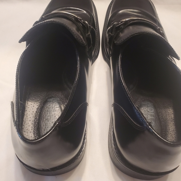 Kenneth Cole Reaction Bottoms Away Loafers Black Leather Chrome Accent Size 12 - Picture 10 of 16